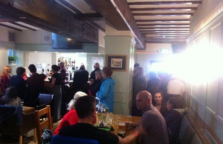 The Wainwright: pub bar full